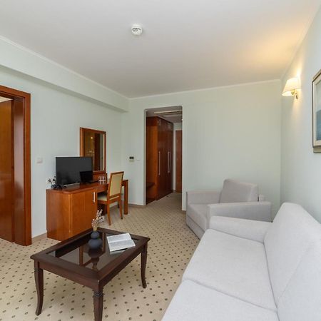 Hotel Bella Vista Дрвеник Екстериор снимка