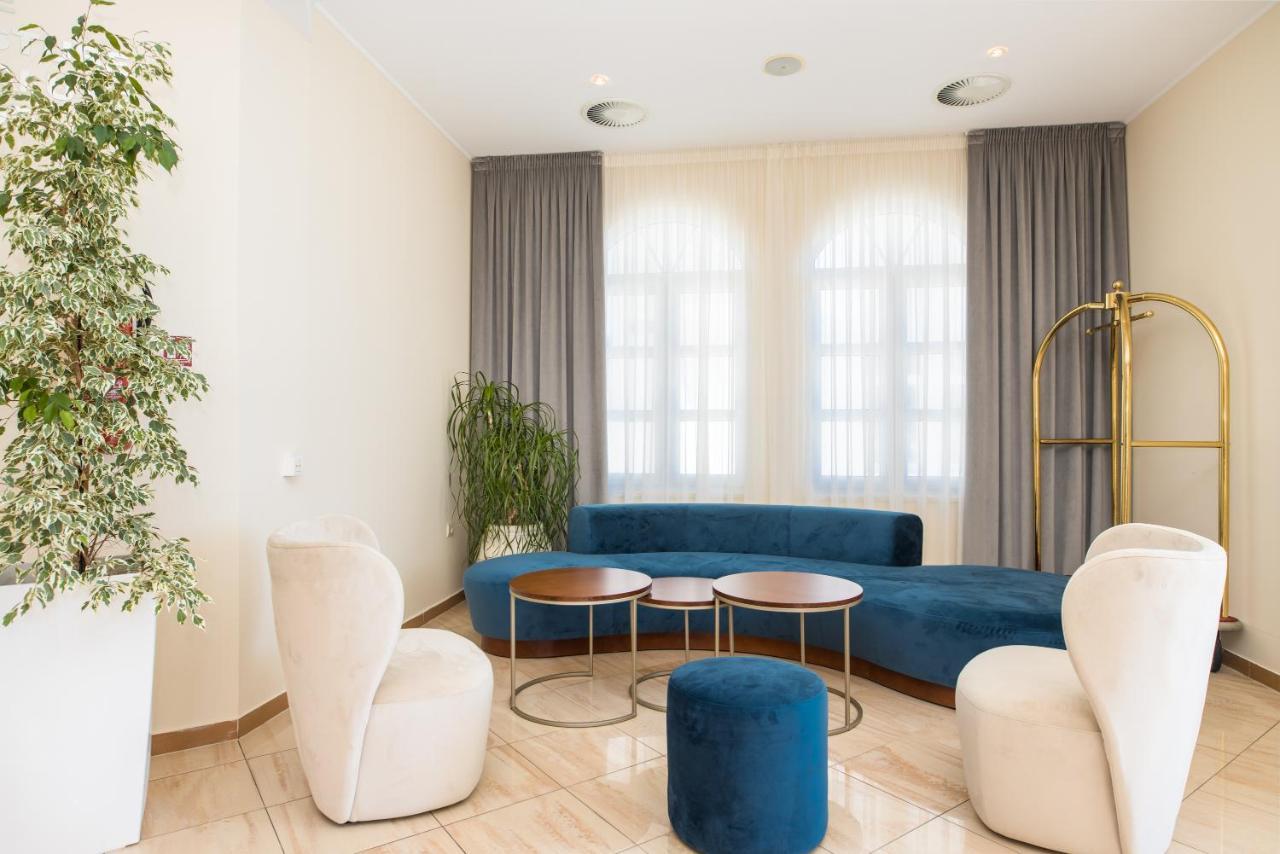 Hotel Bella Vista Дрвеник Екстериор снимка