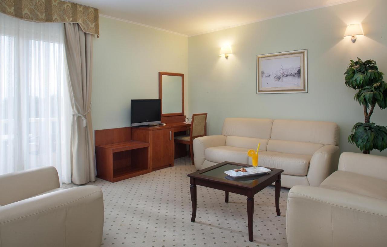 Hotel Bella Vista Дрвеник Екстериор снимка