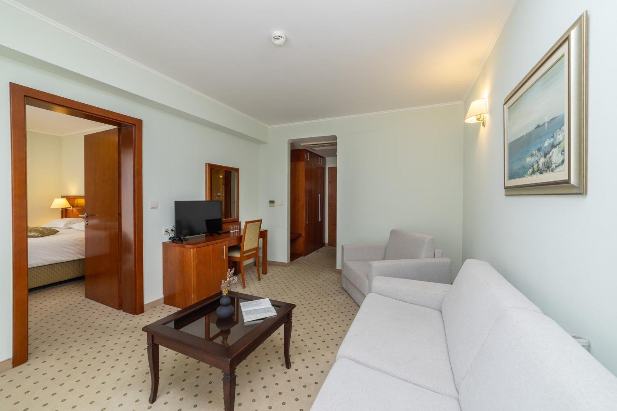 Hotel Bella Vista Дрвеник Екстериор снимка