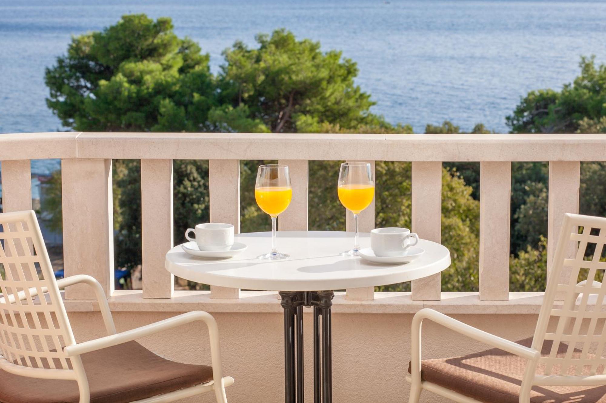 Hotel Bella Vista Дрвеник Екстериор снимка